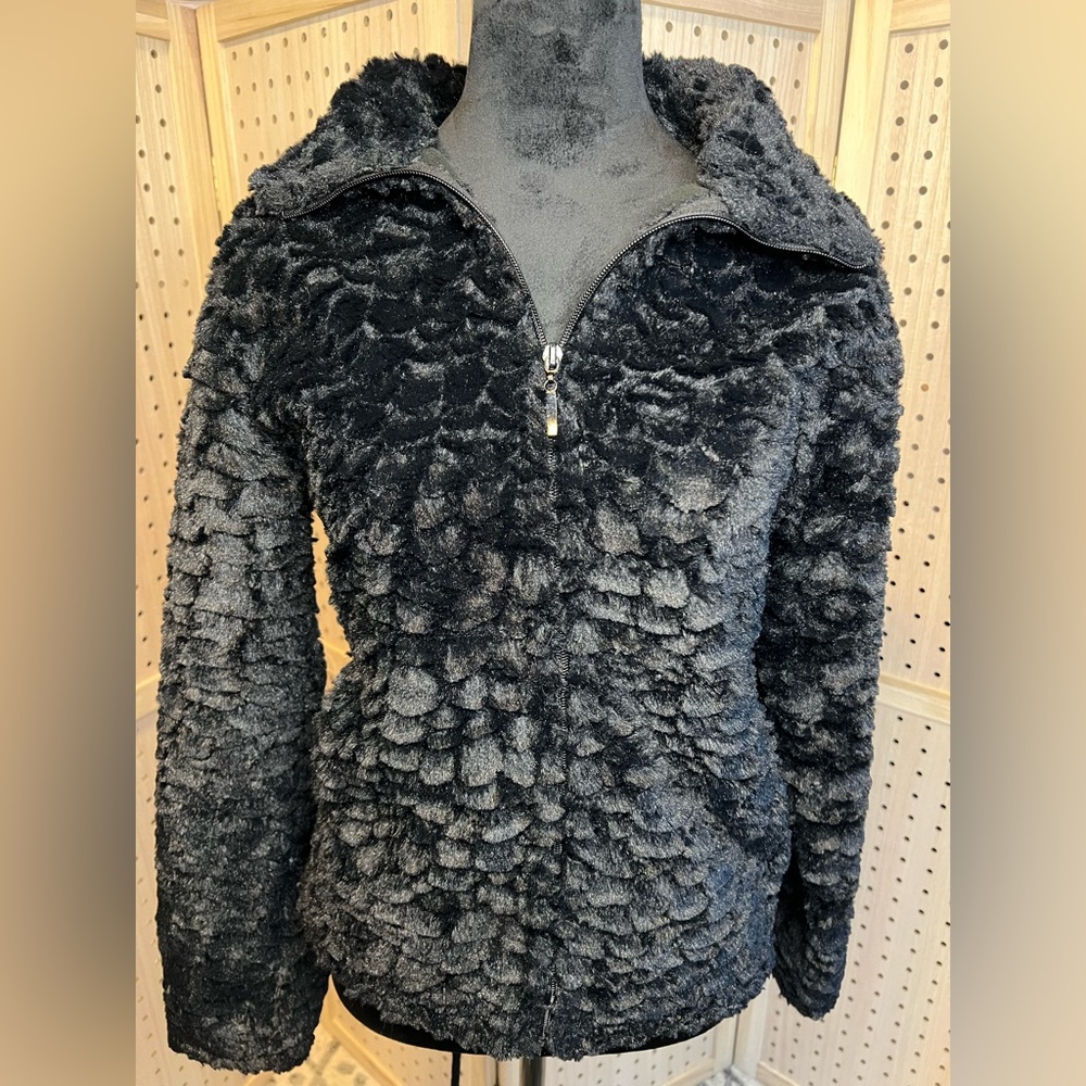 Small vintage Andrea Faye faux fur jacket